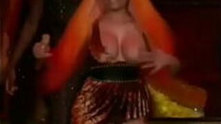 Никки Минаж Сиськи - порно видео