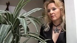 Не дрочи свой член и не трахай свою мамочку! - порно видео