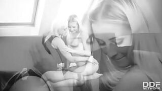 Друзья по игре с киской: лесбиянки вылизывают друг друга - порно видео