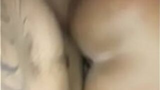 Горячие любительские секс пары оставляют комментарии к видео - порно видео