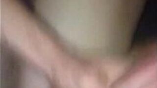 Принимая жесткий член в любительском видео - порно видео