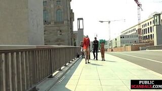 Публичную шлюшку унижают перед бдсм-гэнгбэнгом - порно видео